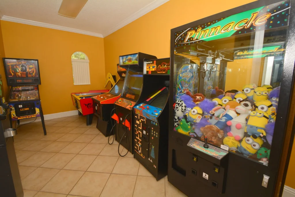 Solana Resort arcade